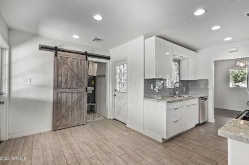 3116 20 Pl, Phoenix AZ 85042-8116 exterior