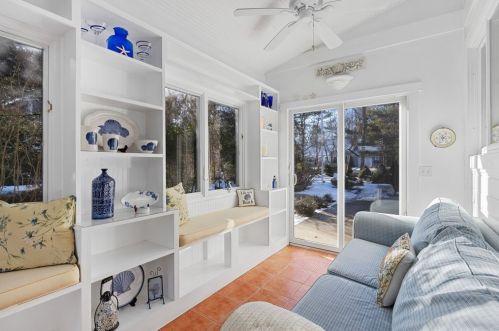 66 Yardarm Dr, Mashpee MA 02649-3658 exterior