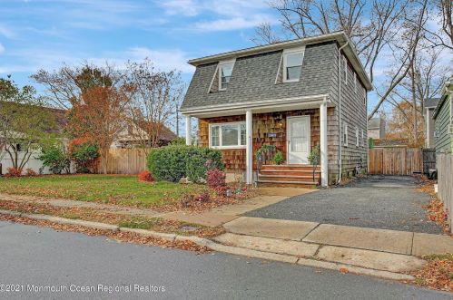 97 Ocean Ave, Middletown NJ  07748-5651 exterior