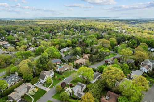 19 Chesley Rd, White Plains NY  10605-4511 exterior