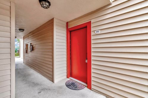 15484 Lakes Of Delray Blvd, Delray Beach, FL 33484-4151