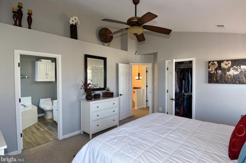 14276 Town Commons Way, Gainesville VA  20155-1497 exterior