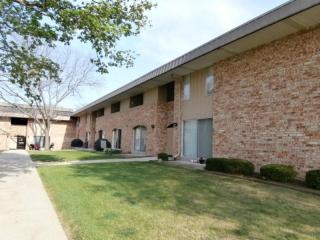 11937 Appleton Ave, Milwaukee WI 53224-4919 exterior