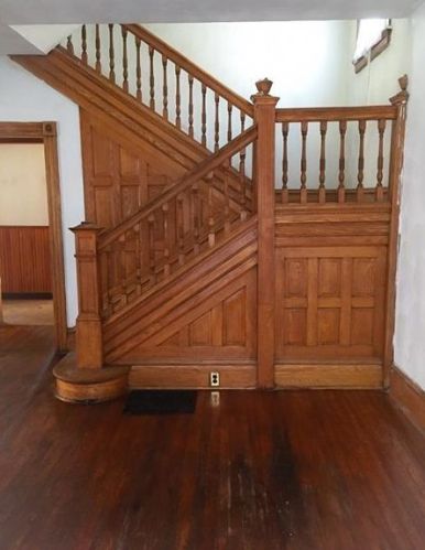 1001 Sycamore St, South Connellsville PA  15425-4518 exterior