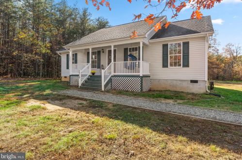 7710 Babe Boy Schooler Dr, Spotsylvania, VA 22551-5046