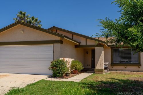 11325 Camarosa Cir, San Diego CA 92126-1621 exterior