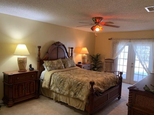 3051 Evewood Ct, Tarpon Springs, FL 34690-2515
