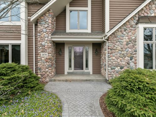 1476 Hilltop View Ct, Hubertus, WI 53033-9436