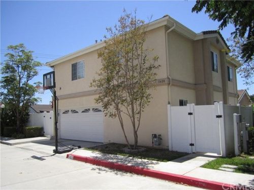 5420 Lindsey Ln, Cypress, CA 90630-3764