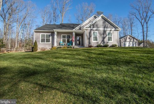 8483 Swan Woods Rd, Rhoadesville, VA 22542-8982