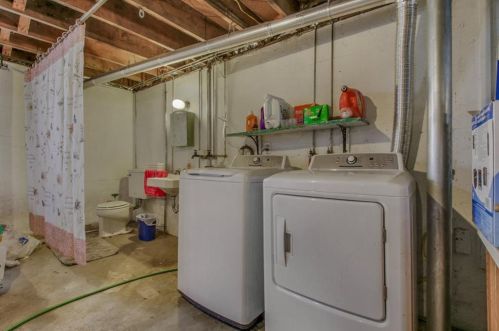 257 Mckinley Ave, Brackett WI  54742-9637 exterior