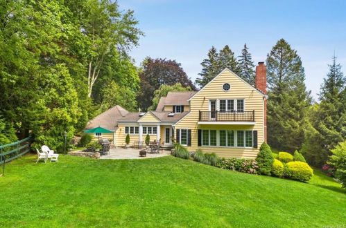 35 Hillandale Rd, Rye Brook, NY 10573-1704