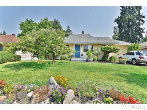 16030 Interlake Ave, Seattle, WA 98133-5744