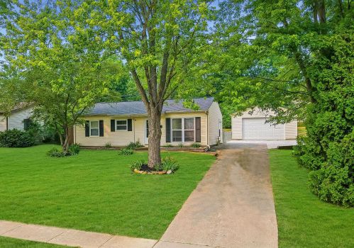 206 Sunset Dr, Johnstown, OH 43031-1189