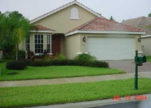790 Munjack Cir, Fort Pierce, FL 34986-3455