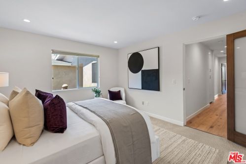 3423 Scadlock Ln, Van Nuys CA  91403-4915 exterior
