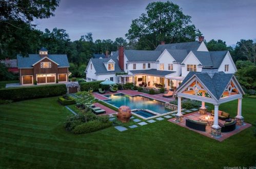 78 Olmstead Ln, Ridgefield, CT 06877-5526