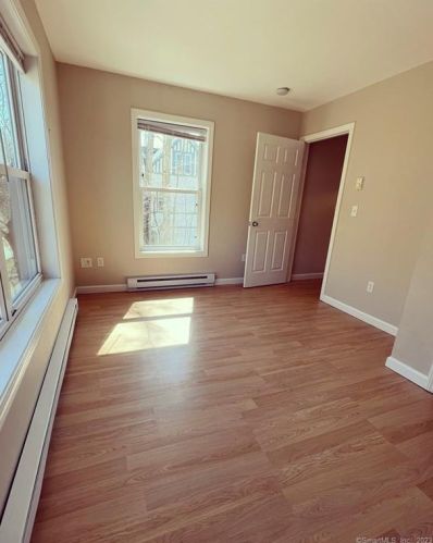 73 Spruce St, Norwich CT  06351-2328 exterior