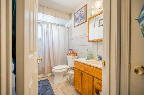 747 Prusso St, Livingston CA  95334-1136 exterior