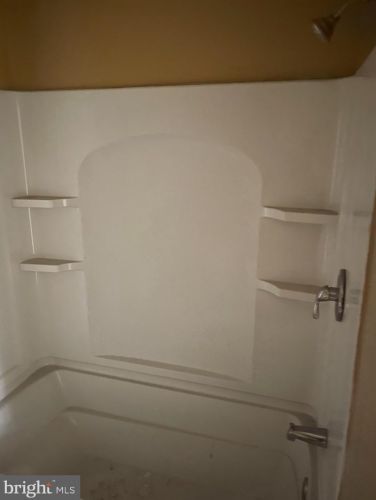 701 9 St, Camden NJ  08102-1721 exterior