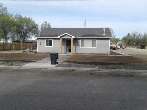685 16th St, Vale, OR 97918-9622