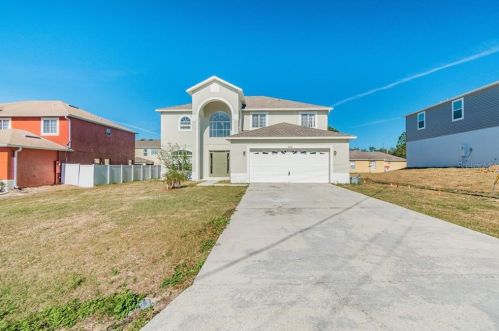 200 Albany Dr, Kissimmee FL 34758-2204 exterior