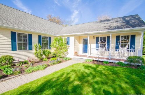 42 Whittaker Ln, Groton, CT 06340-2486