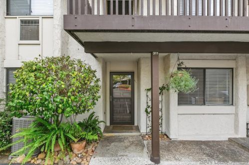 2505 Navarra Dr, Carlsbad, CA 92009-7012