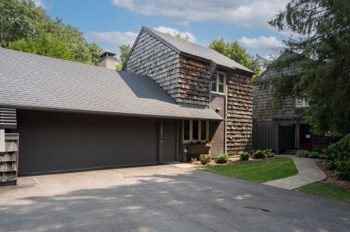 1905 2nd Pl, Kenosha, WI 53140-1025