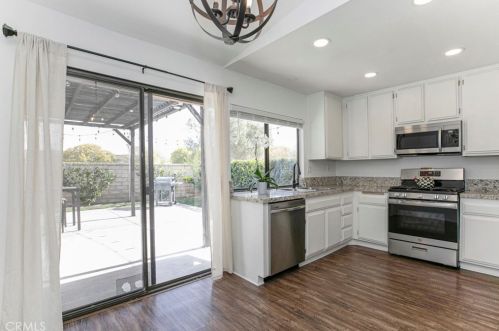 25776 Covala Ct, Santa Clarita CA  91355-2262 exterior