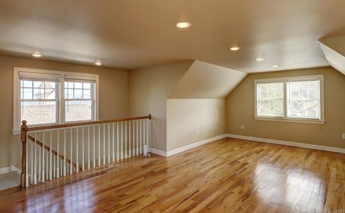 11 Wildwood Ave, Milford CT  06460-5846 exterior