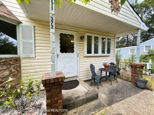 372 Church Rd, Bricktown, NJ 08723-6463