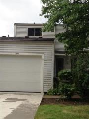 316 Deepwood Dr, Wadsworth, OH 44281-9446
