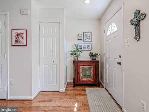 12169 Presidio Way, Woodbridge VA  22192-1052 exterior