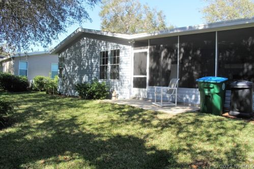 321 Water Landing Dr, Oak Hill, FL 32759-9566