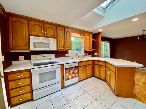 3 Shannon St, Unity NH  03743-4931 exterior