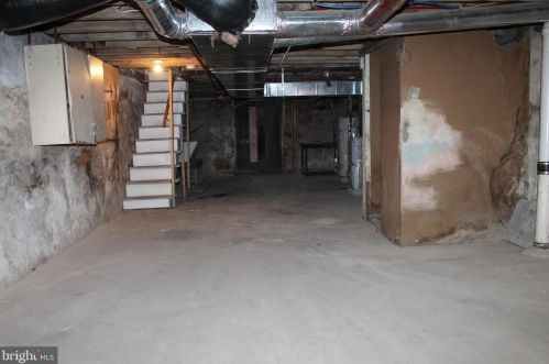 236 Hamilton Ave, Trenton NJ 08609-2715 exterior