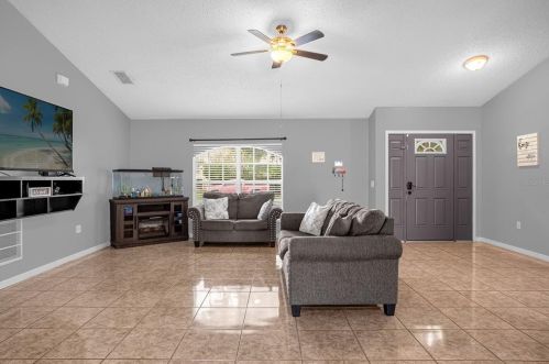 1121 Normandy Dr, Kissimmee, FL 34759-7008