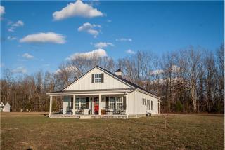 2798 Eugene Reed Rd, Woodbury, TN 37190-5758