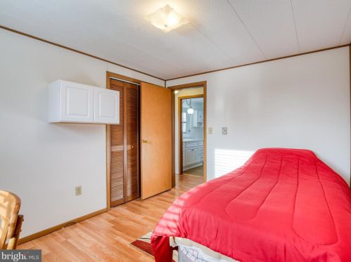 133 Azalea Dr, Charles Town WV  25414-5841 exterior