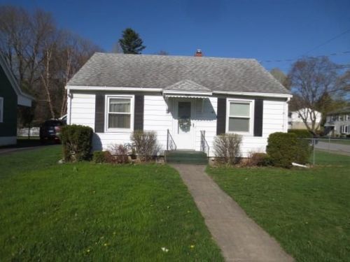 301 Peirson Ave, East Palmyra, NY 14513-2016