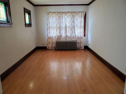 1567 Lapham Blvd, Milwaukee, WI 53204-3236