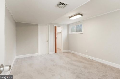 3216 Hewitt St, Falls Church VA  22042-2508 exterior