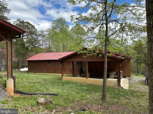 6319 Page Valley Rd, Richmond National Battlefiel VA  22835-7612 exterior