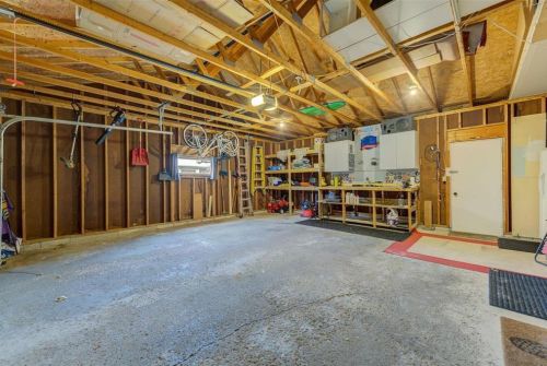 1116 Grandview Dr, Hudson WI  54016-1472 exterior