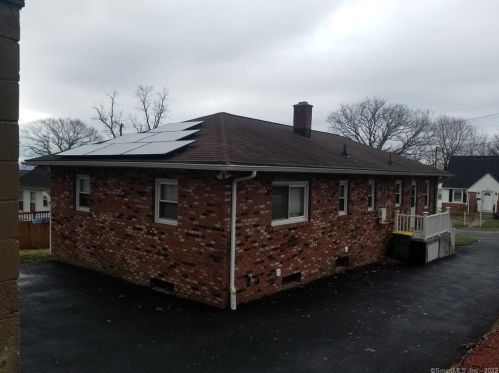 164 Traverse St, Waterbury, CT 06704-3228