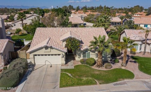 232 Sycamore Pl, Chandler, AZ 85224-6402