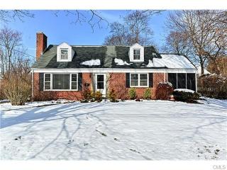 15 Mercedes Ln, Stamford, CT 06905-2605