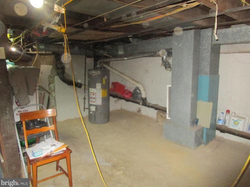 1502 Berks St, Philadelphia PA 19131-3215 exterior