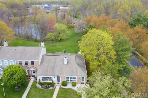 18 Cloister Ct, Old Bridge NJ  08857-3205 exterior